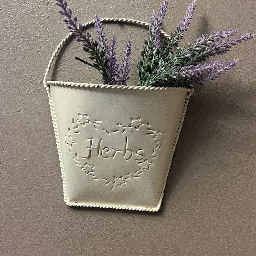 Primitive herb wall pocket decor